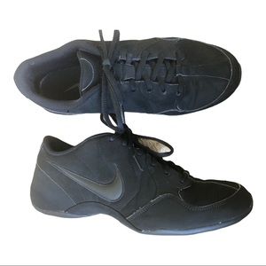 nike non slip sneakers